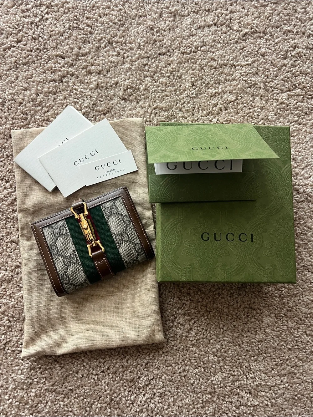 GUCCI Jackie 1961 GG Supreme Wallet - Unused/Open Box - Picture 7 of 8